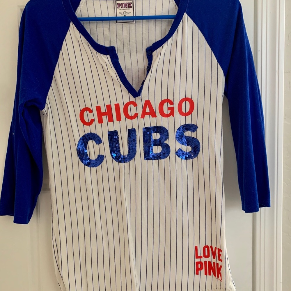 Victoria’s Secret Pink Chicago Cubs baseball tee